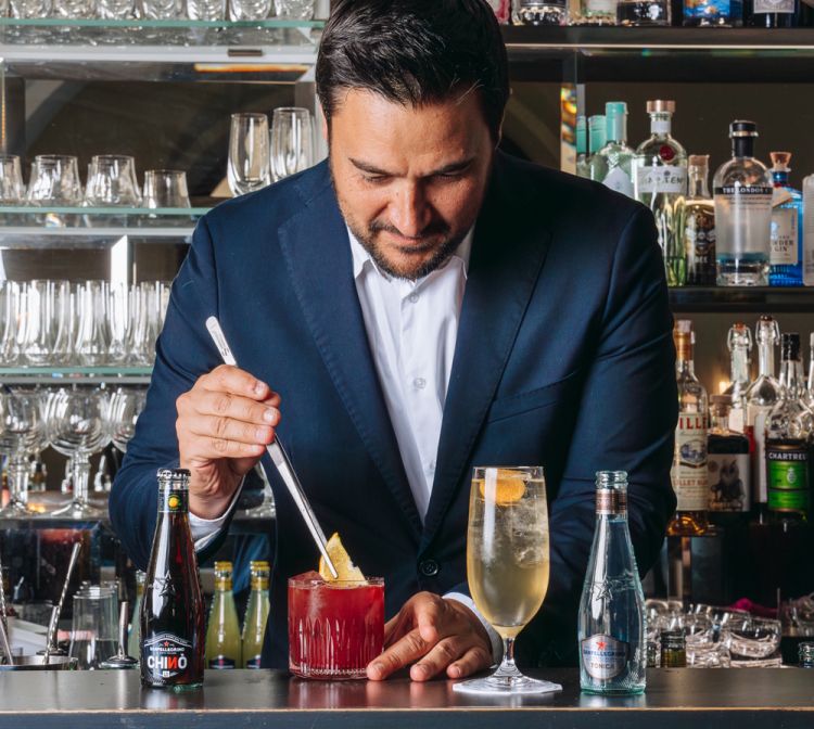Mattia Pastori al lavoro
