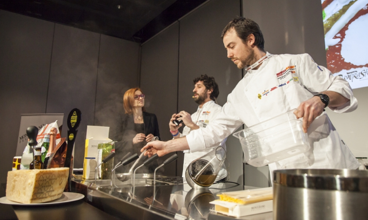 Eleonora Cozzella con Matias Perdomo e Simon Press
