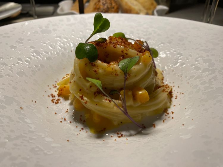 La cacio e pepe interpretata con ingredienti di stagione - Foto AC
