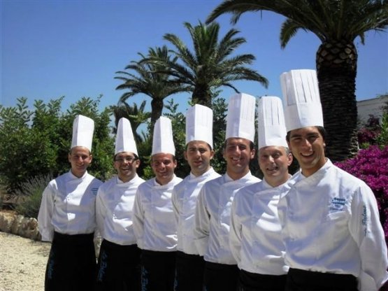La brigata di cucina del ristorante Le Palme della