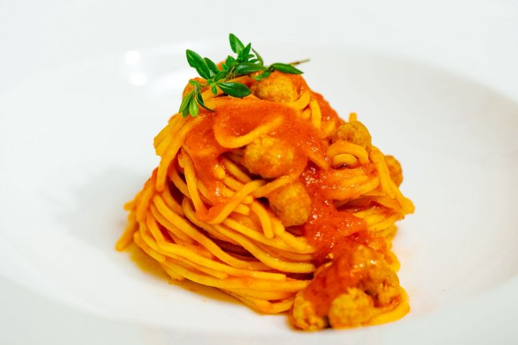 Chitarra alla teramana con polpettine di carne
