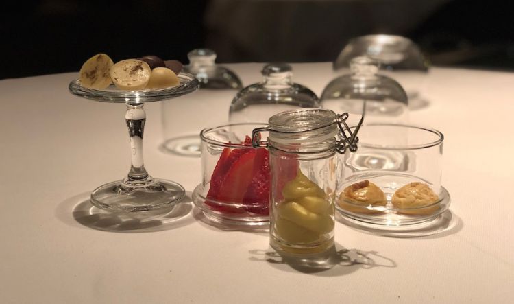 Petit fours with fresh strawberries, white chocolate with lavender, dark chocolate, custard cream and biscuits. A sweet and beautiful finale with the strawberries, very fresh and sweet, the rich cream, the chocolate and the homemade biscuits
