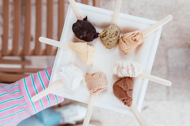 Degustazione di gelati al Pinagel di Peschici