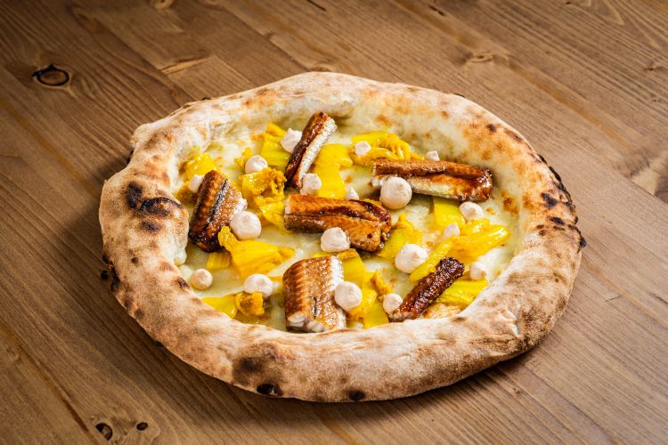 Mondo pizza - Golosità a spicchi: anche la pizza si veste d'ingredienti