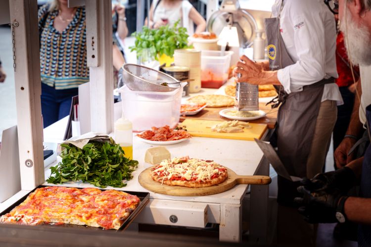 Pizza in Piazza
