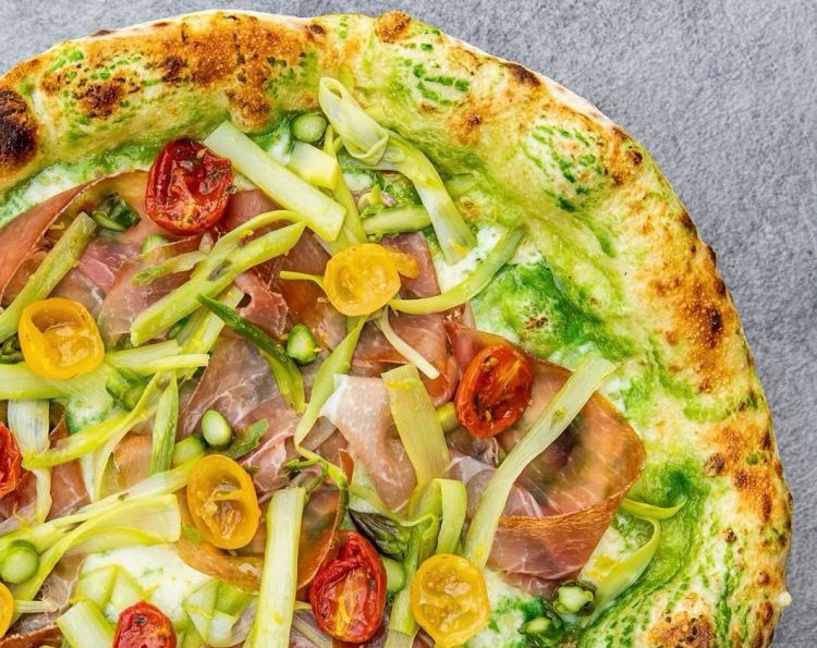 Cinque indirizzi per grandi pizze anche a Como e d