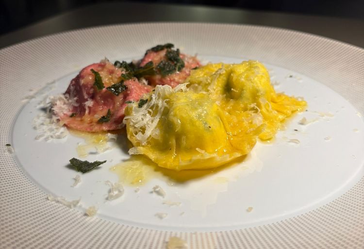 Bis di tortelli di erbetta e ciliegia
