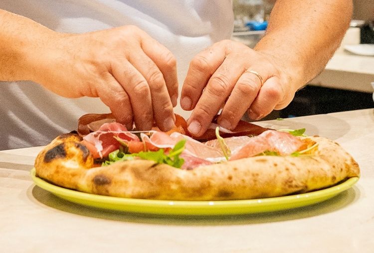 Una pizza di Pulcinella
