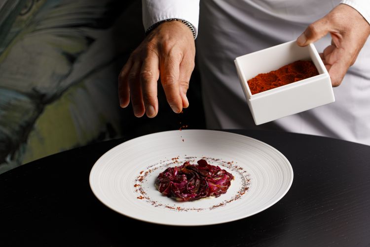 Radicchio e moscardini al vino rosso: uno degli assaggi all'Idylio by Apreda
