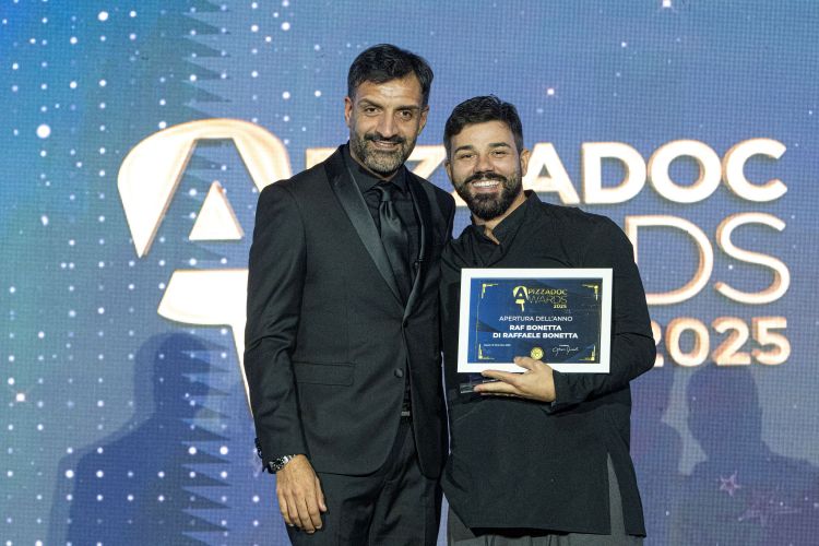 Per la categoria Apertura dell’Anno premiato Raffaele Bonetta