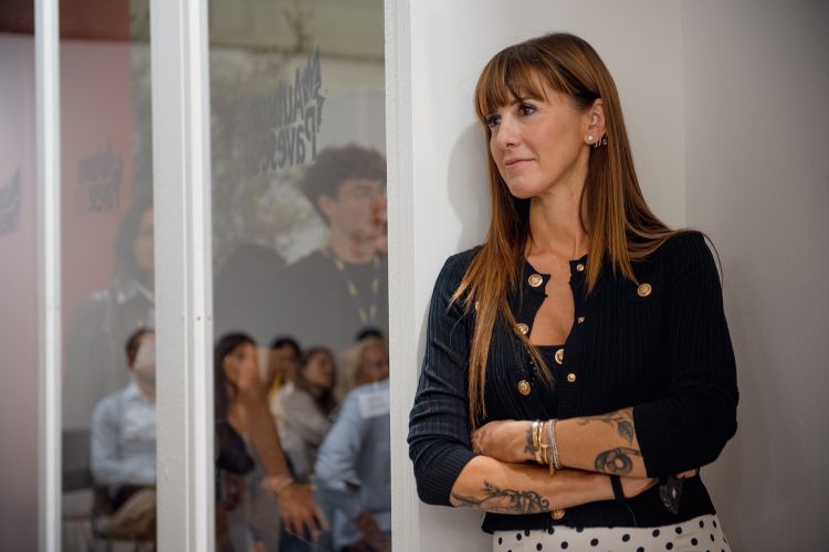 Daniela Cazzani, indispensabile, efficiente e sorridente collegamento tra noi di Identità e quelli di Autunno Pavese