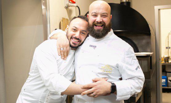 L'abbraccio con Alessandro Rinaldi, resident chef di Identità Golose Milano
