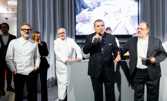 La presentazione della serata con Massimo Bottura, Alain Ducasse, Claudio Ceroni, Paolo Marchi
