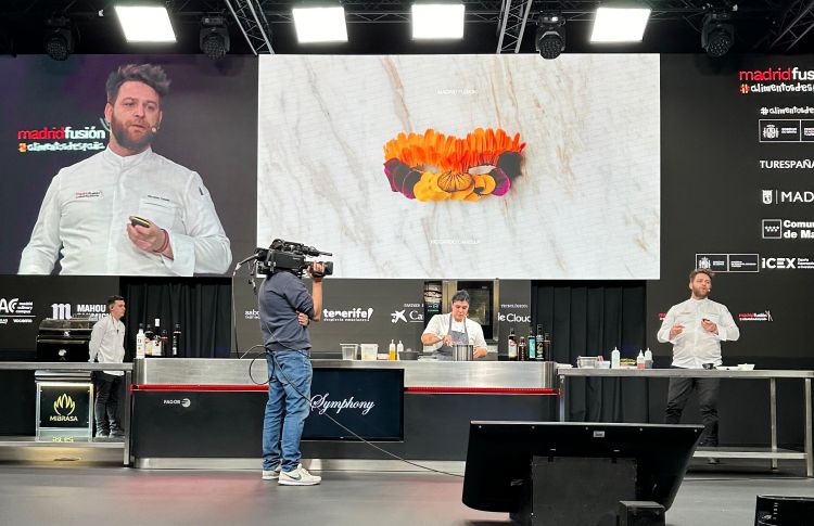 Riccardo Canella sul palco di Madrid Fusión, il 3