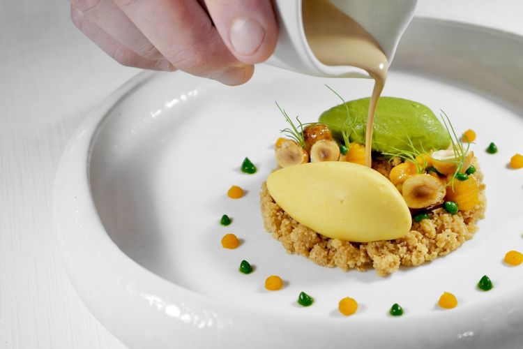 Zucca bertagnina, gelato di friarielli, nocciola