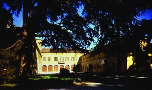 The green oasis surrounding La Rimessa in Mariano 