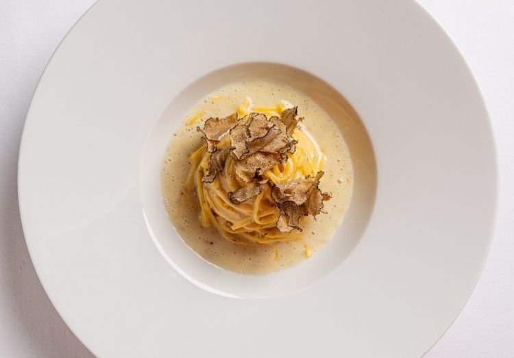 Un primo con il tartufo al ristorante I Carracci del Majestic
