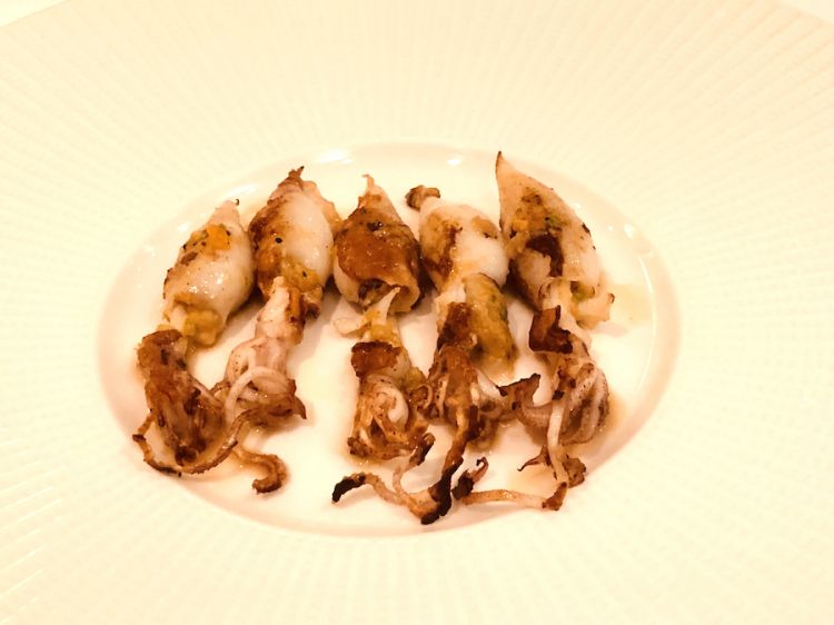 Calamaretti ripieni di verdure e crostacei
