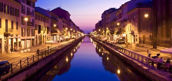 Navigli by night: con la Darsena, una delle aree più frizzanti della rinnovata Milano
