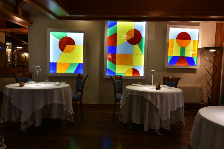 La sala del ristorante Aldo Moro, da poco rinnovata
