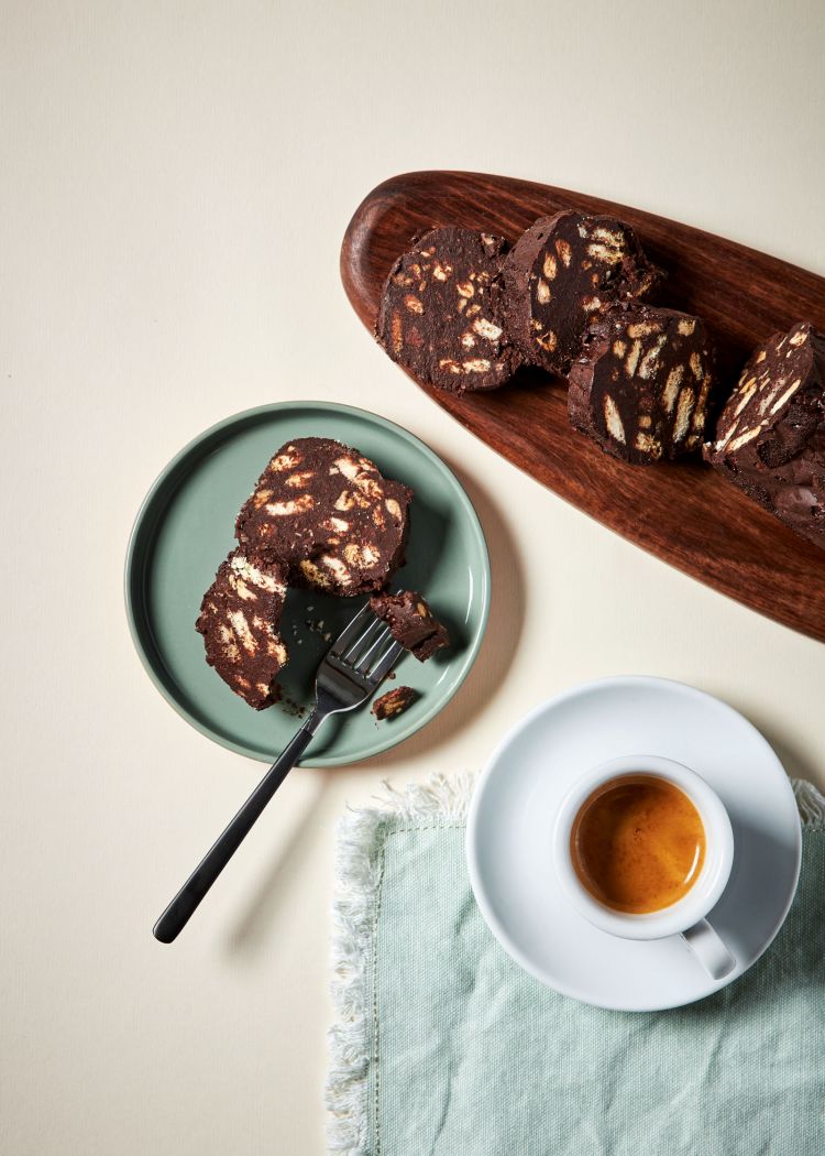 Salame di cioccolato a spreco zero, perfetto a colazione o a merenda
