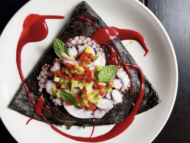 Una crêpe d'antan di Savì, con polpo
