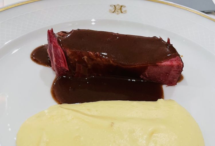 Davide Scabin: Tongue braised in Barolo Marasco 2016 by Franco M. Martinetti
