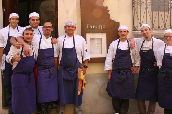 Peppe Cannistrà in the photo is the only one without a beret: he’s Sultano’s sous chef at Duomo, and will be the executive chef at I Banchi
