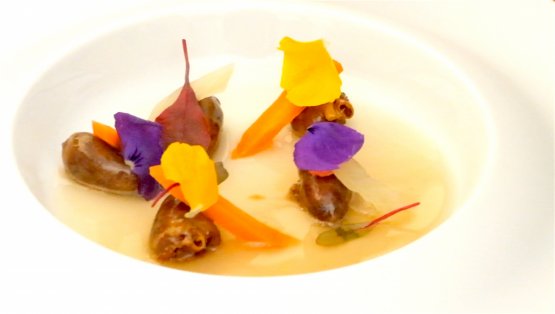 I cuori d'anatra presentati da Enoteca Pinchiorri a Mougins