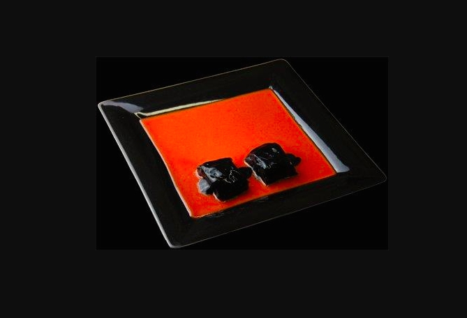 Il Rosso e il Nero, that is to say Monkfish with squid ink, Gualtiero Marchesi’s homage to Lucio Fontana after refusing the Michelin stars