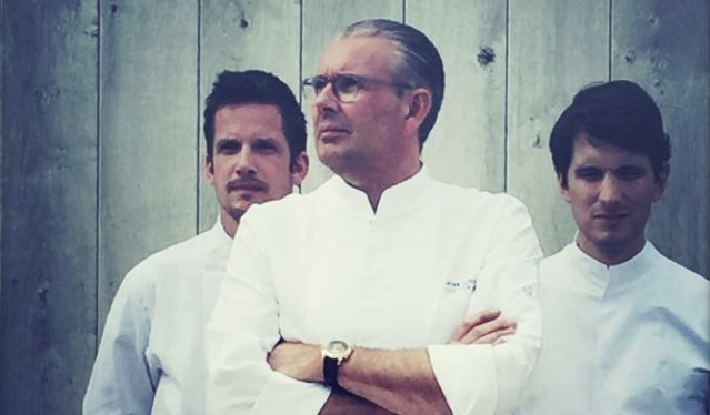 Peter Goossens (tristellato all'Hof Van Cleve) e, alla sua destra, Michaël Vrijmoed, in una foto di qualche anno fa