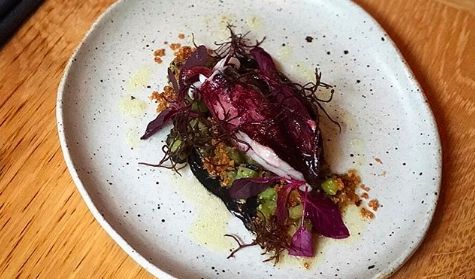 Seppia di Hawkesbury, panzanella di pomodori verdi grigliati (foto instagram)
