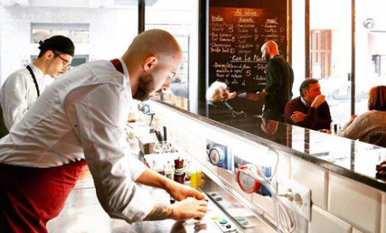 Alex Leone, Mater, Milano