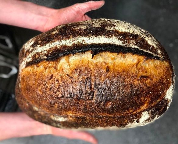 Il gettonatissmo Sourdough city loaf di Hart Bageri (foto Instagram)
