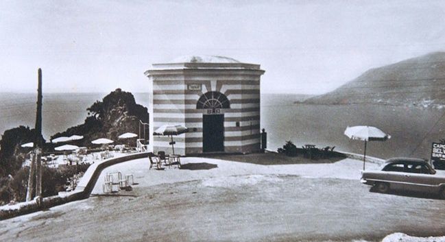 La struttura iniziale di Capo d'Orso in una foto d'epoca
