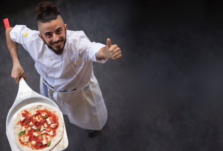 Fabrizio Mancinetti è il talentuoso pizzaiolo di 