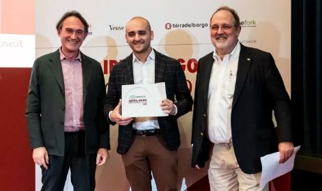 Luca Pezzetta "Best Chef Pizzaiolo" for Guida Identità Golose 2020 is awarded by Piero Gabrieli (Petra® Molino Quaglia) and Paolo Marchi
