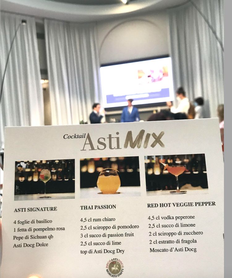 Le ricette dei tre cocktail pensati da Giorgio Facchinetti per l'evento Asti MIX a base di Asti Docg Dolce, Asti Docg Dry e Moscato d'Asti Docg
