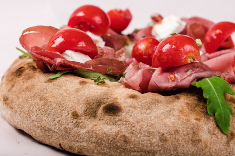 La pizza Bresaola con fiordilatte DOP, bresaola I