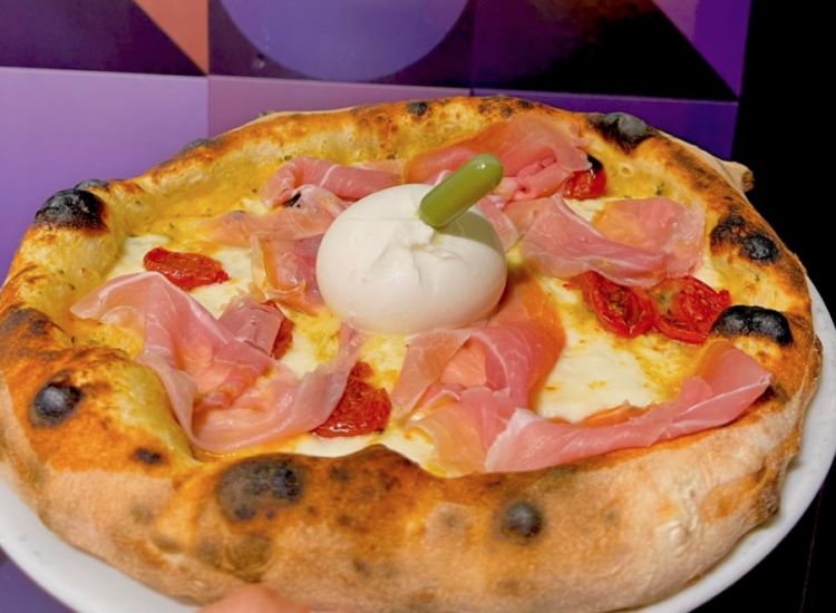 La pizza de Il Balcone, firmata Tiziana Cappiello
