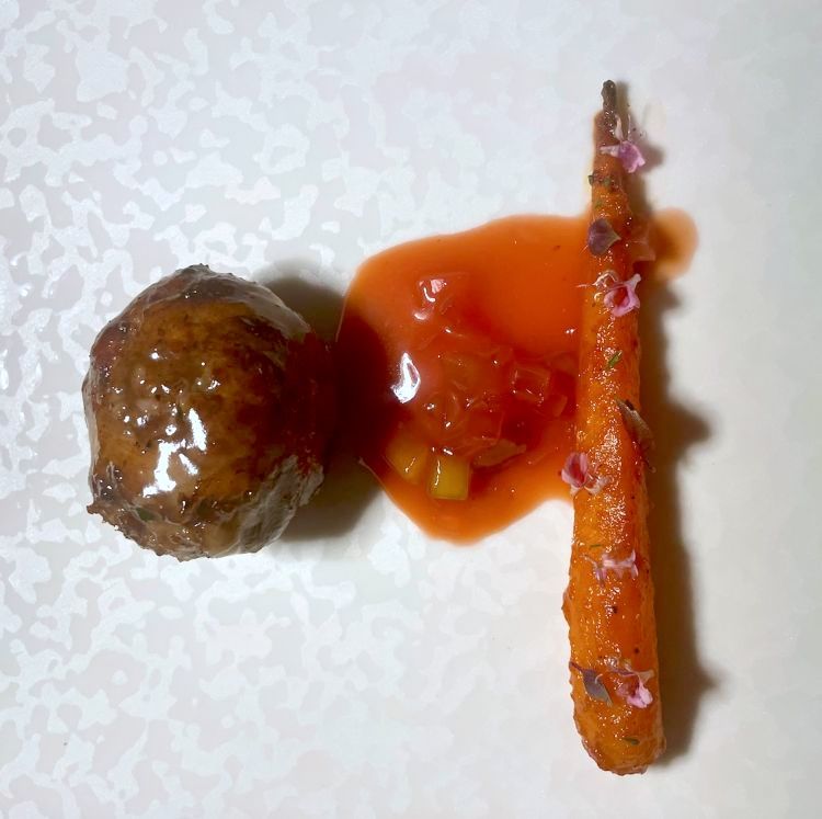 Crépinette di agnello, prugna, cipolla rossa di Tropea