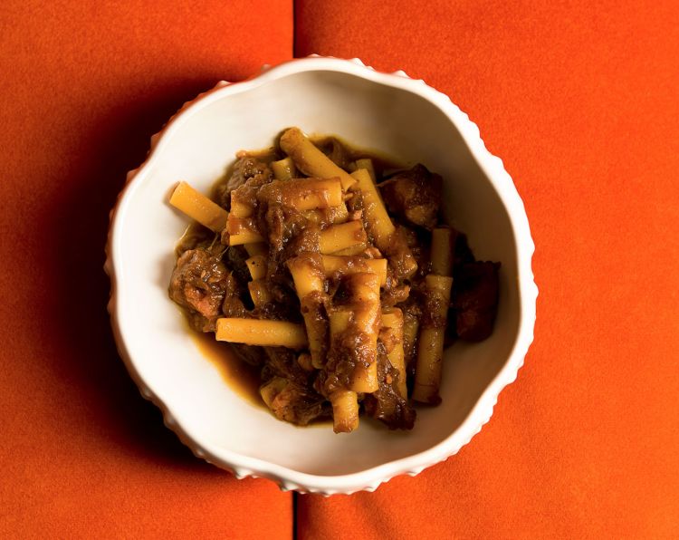 Supremi, gli Ziti alla genovese di tonno de Al Convento. Fotografia di Alessandra Farinelli
