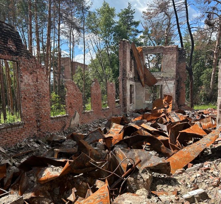 Una delle tante cantine distrutte dai droni russi
