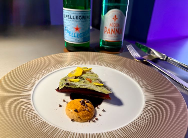 Torta di Campo, Chantilly alle Carote e Fave di Cacao di Nicola Annunziata
