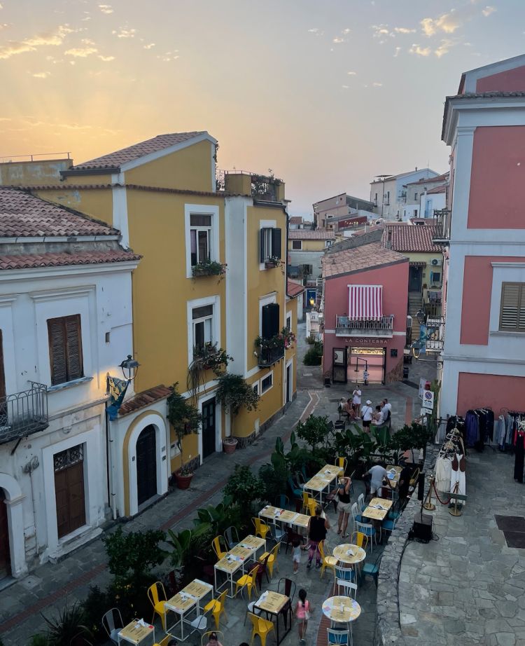 La splendida vista sul Qcècè dalla terrazza del Suitetti