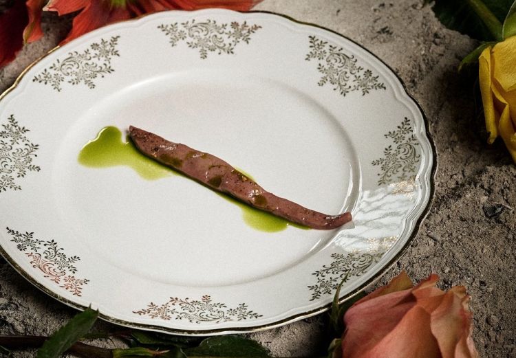 Fegato di cervo e salsa al cipresso