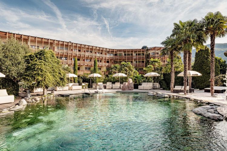 La piscina interna del&nbsp;Seeleiten Lake Spa Hotel
