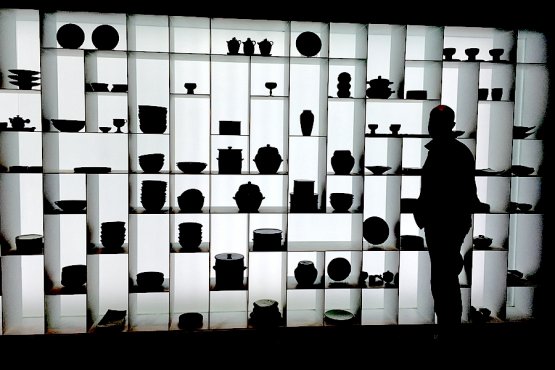 A special backlit portrait of Niko Romito in the ceramics room in the Museum of kimschi in Seoul, a building created by the Korean Food Foundation