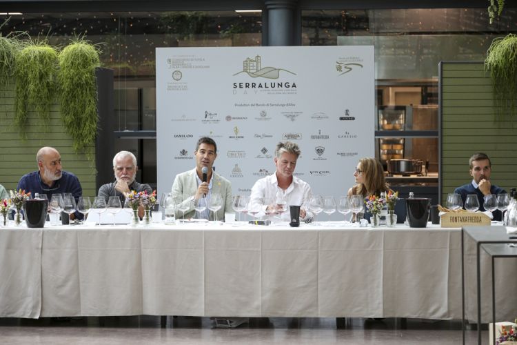 Sergio Germano, Alessandro Masnaghetti, Gabriele Gorelli, Justin Knock, Michaela Morris e Ferdinando Principiano
