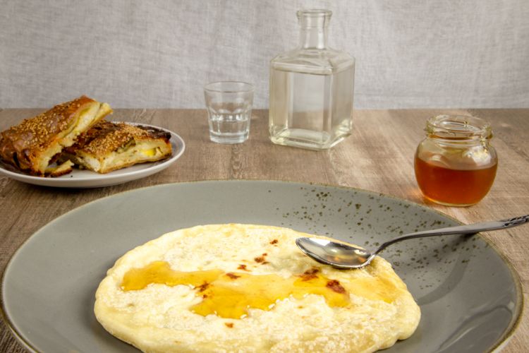 La pita sfakiani, cretese